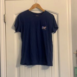 Vineyard vines t-shirt